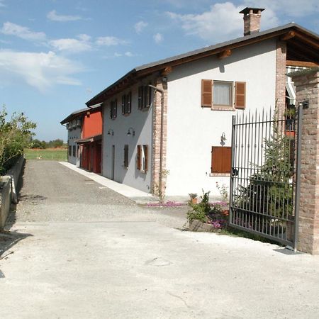Agriturismo La Sforzata โกลเลญโญ ภายนอก รูปภาพ